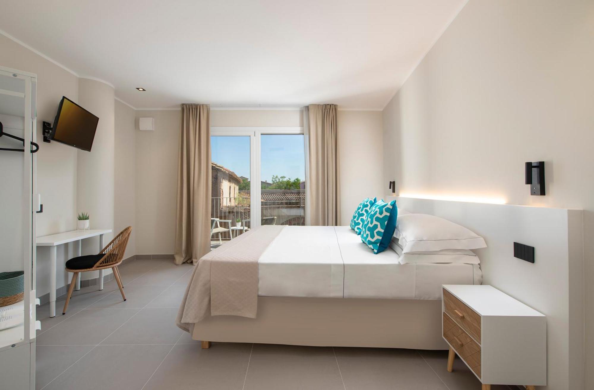 بولا Mem Lodge And Suite المظهر الخارجي الصورة
